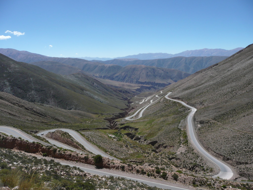 Our first crossing of the drive to Paso de Jama, this time to 4200m high.