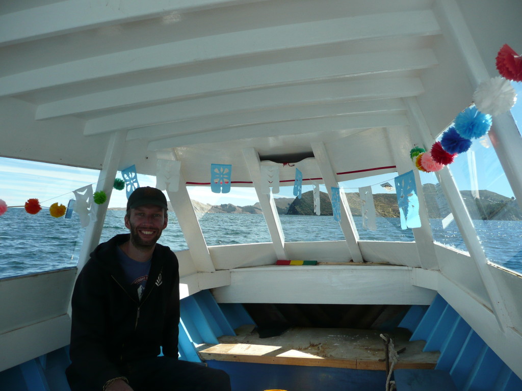 Cruising to Isla del Sol
