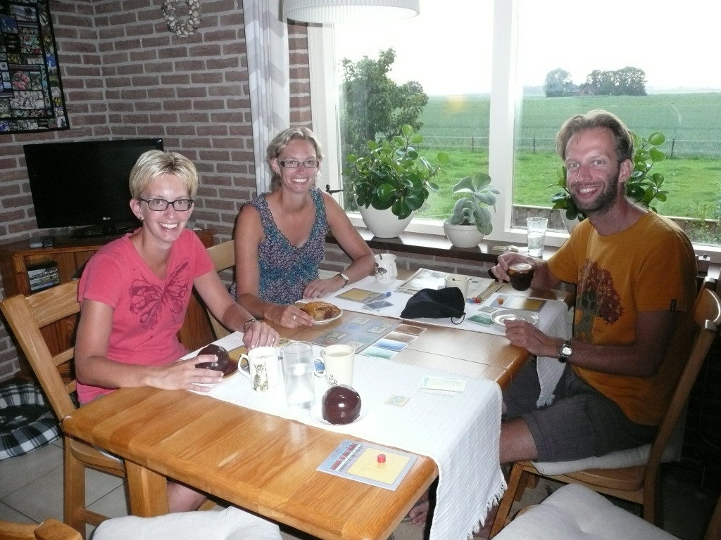 Playing games with Richard's sisters and eating Bossche Bollen from Den Bosch (chocolate covered ball filled with whipped cream yum yum)!