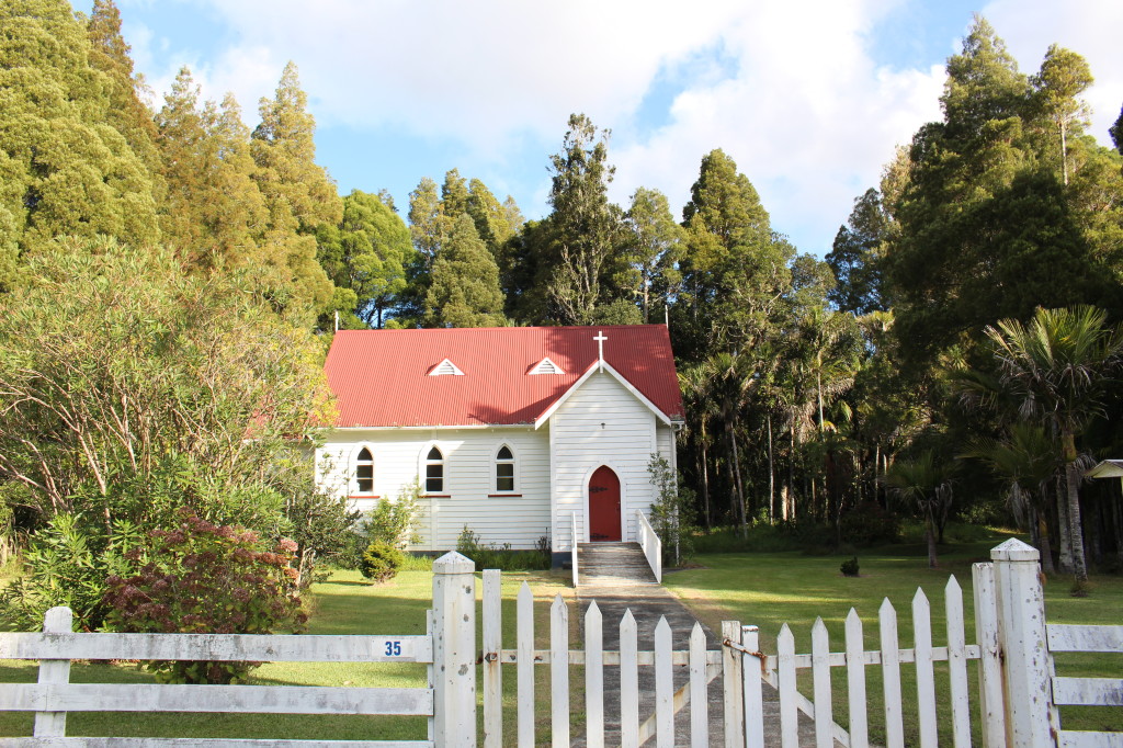Cute church in the middle of nowhere on our way to the Hokianga.